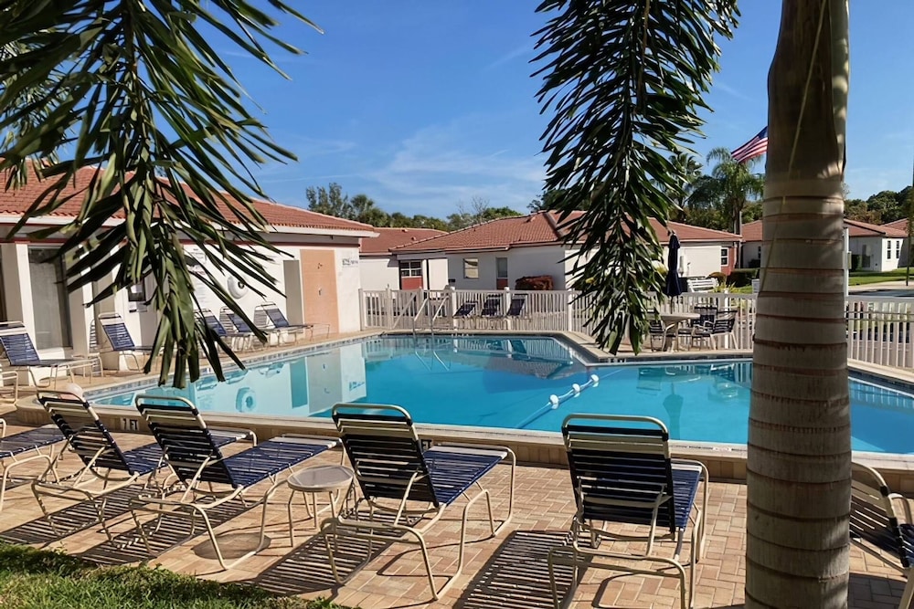Vista Hermosa Casita Near the Beach - Property Image 37