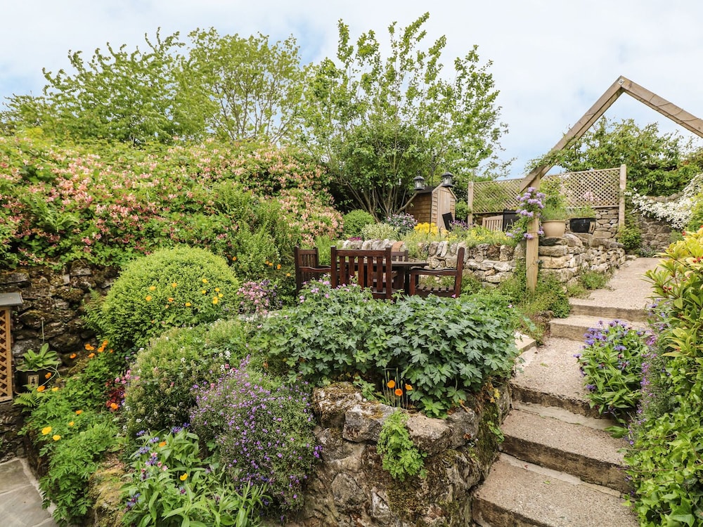 Sundial Cottage