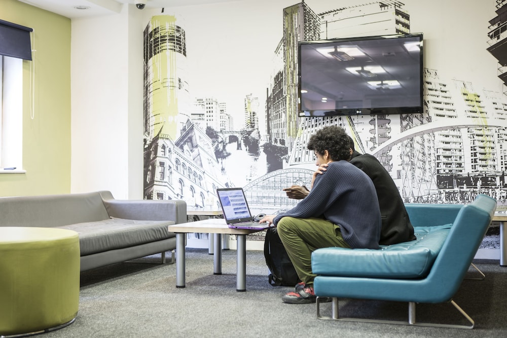 John Lester & Eddie Colman Courts - Campus Accommodation