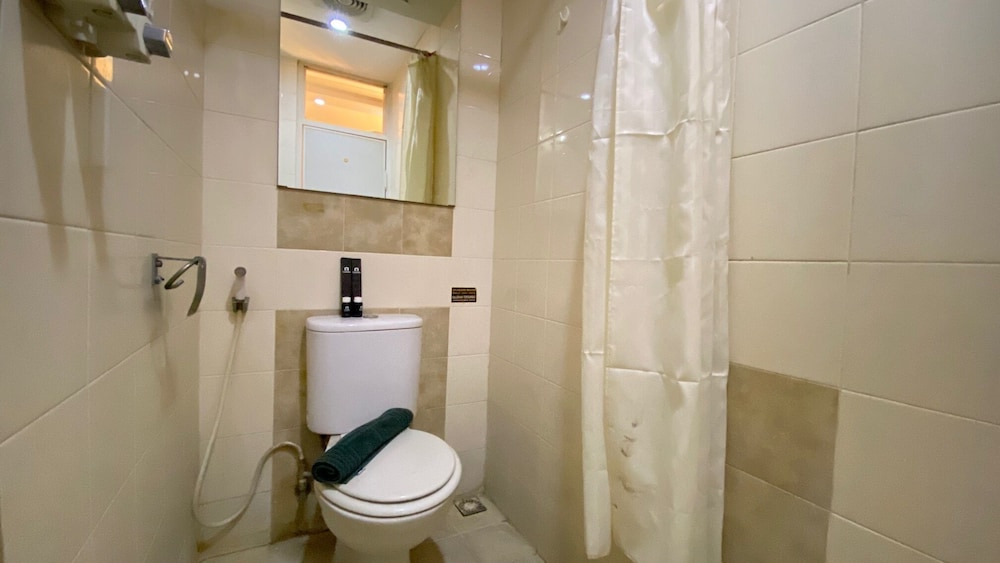 Spacious 1Br Apartment At The Edge Cimahi Bandung