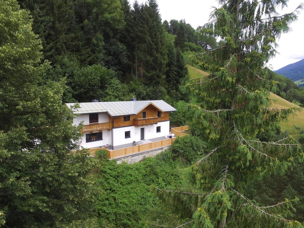 Chalet in Bruck Near Ski Slopes