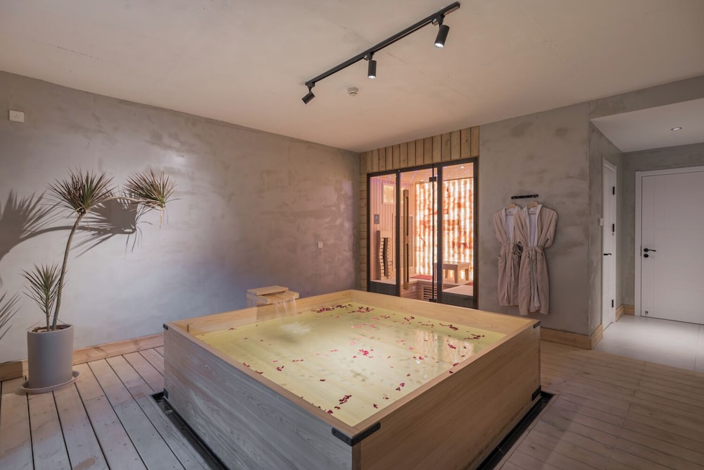 Beijing XiaoTang YiPiao Hot Spring Resort
