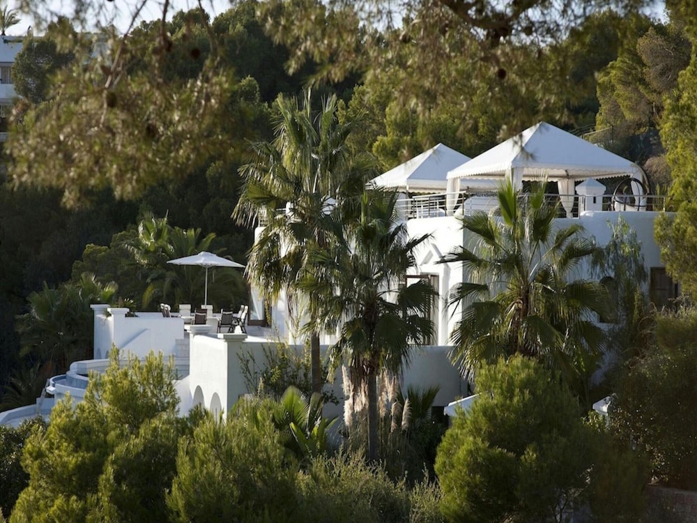 Holiday Home With Pool