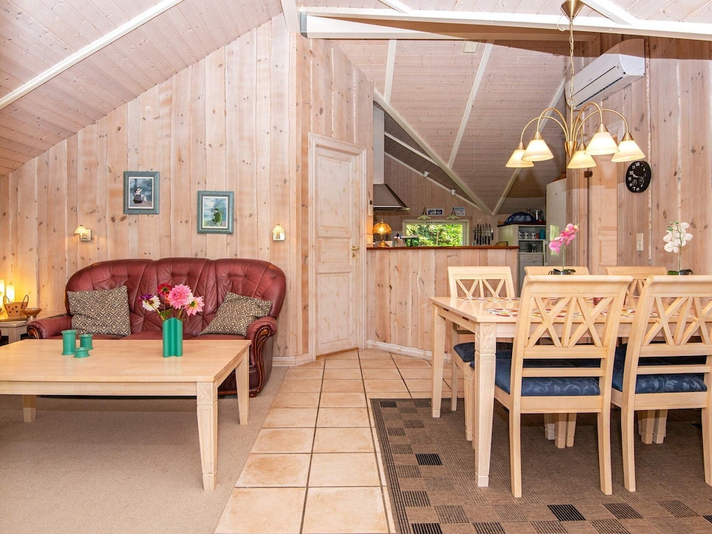 6 Person Holiday Home in Ansager
