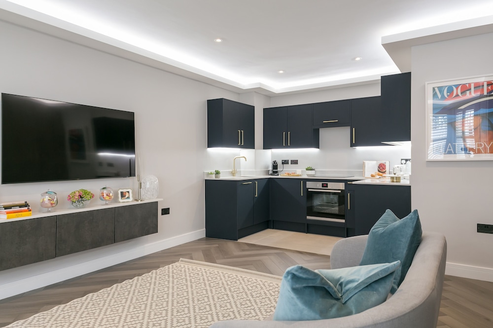 Urban Chic - Nevern