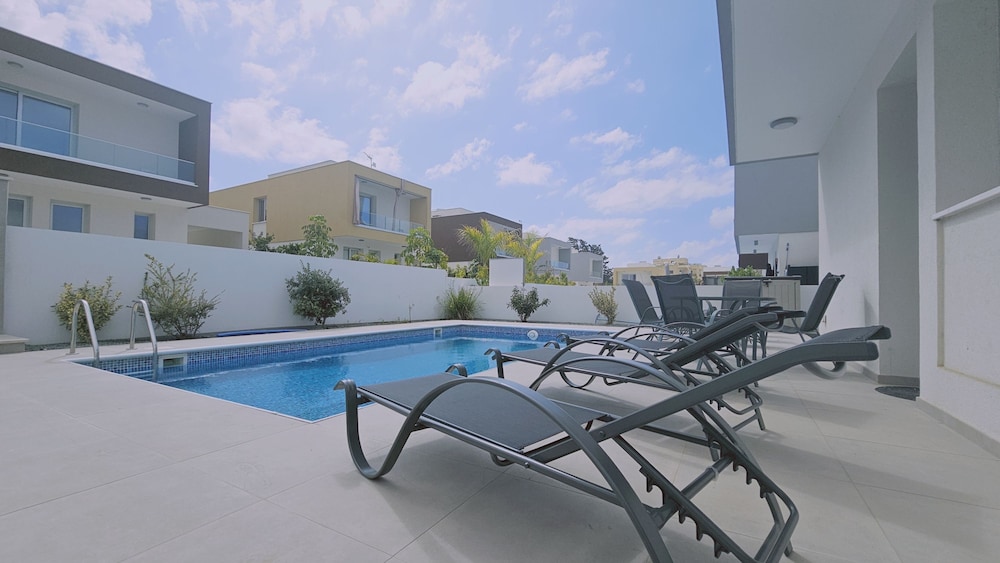 Stay Villa Jasmine in Paphos