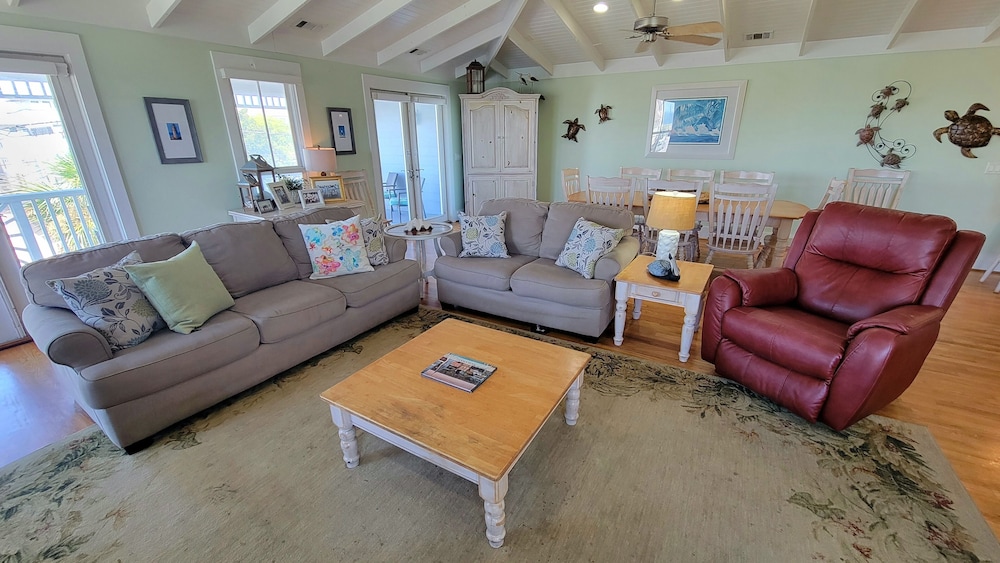 203 Butler Avenue by Tybee Vacation Rentals