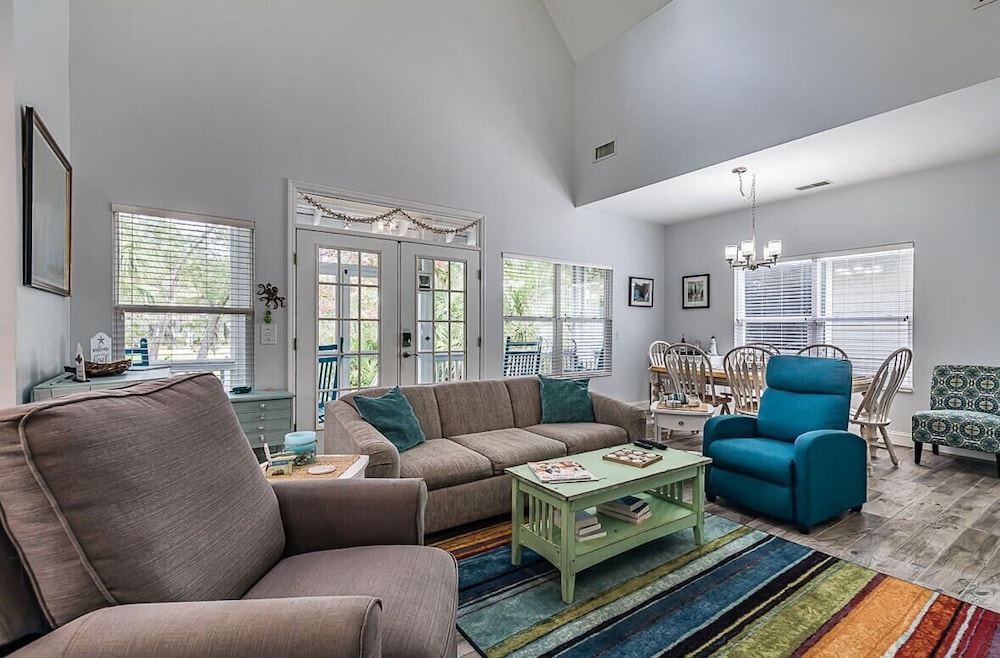 Charming Coastal Retreat on Fripp Island - 3br/3ba With Golf Course Views