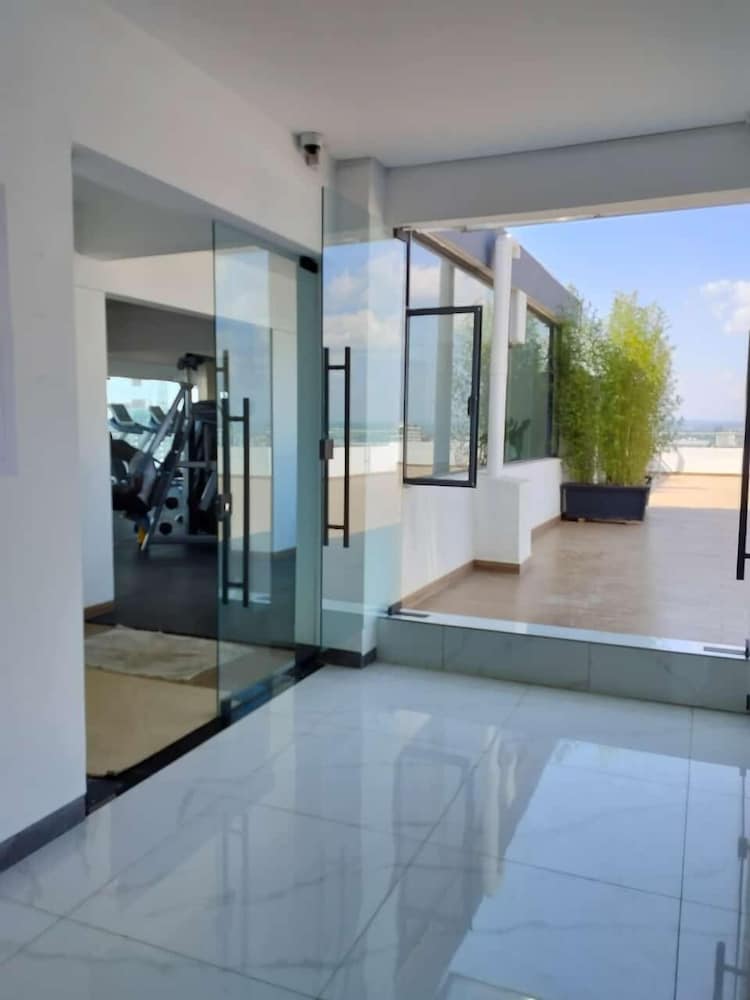 Lux Suites Capital Rise Apartments view 4