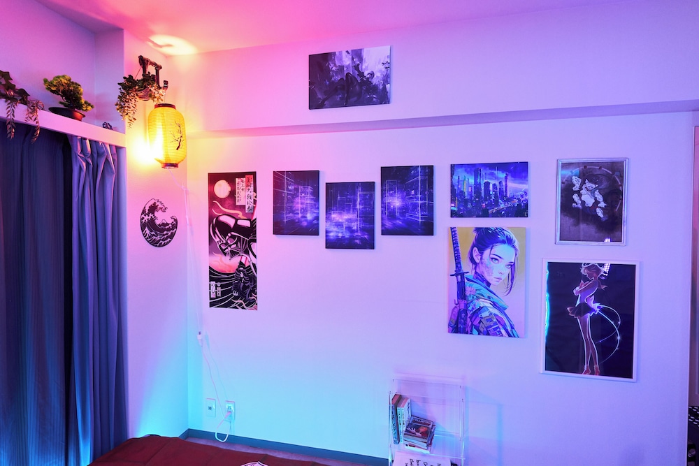 Tokyo Shinjyuku Cyber Room