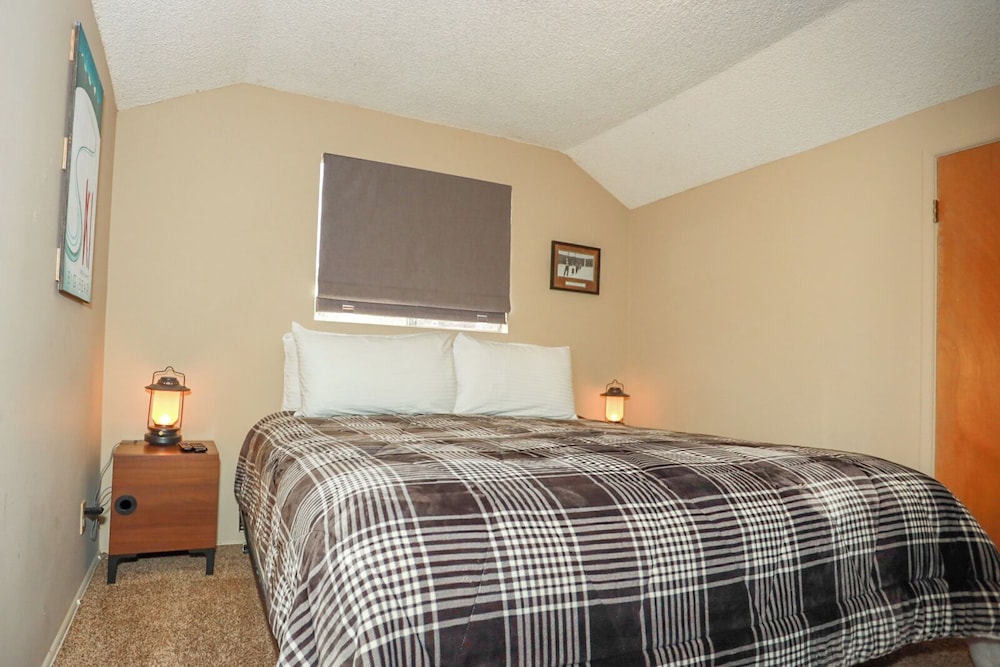 Maple Hill Lodge