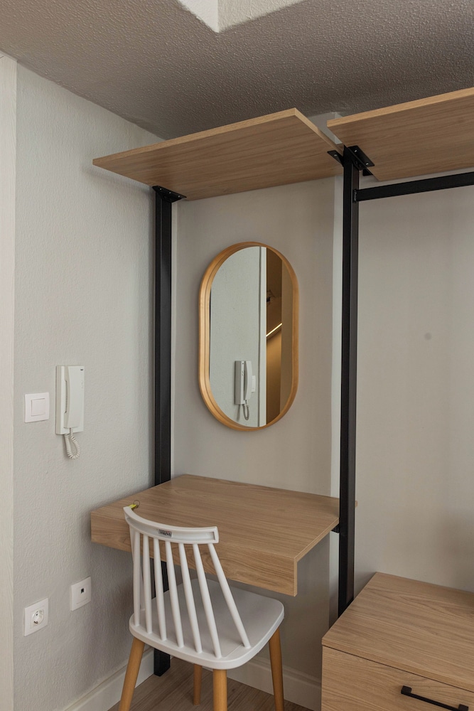 Noima Luxury Suites