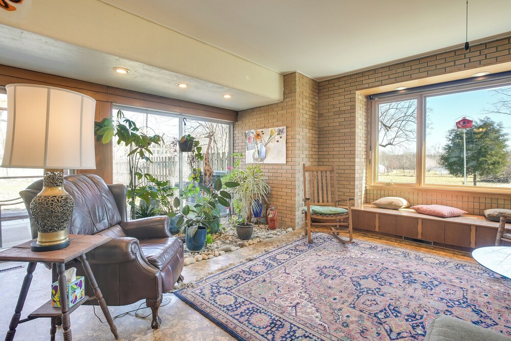 Spacious & Updated Farmhouse in Yellow Springs