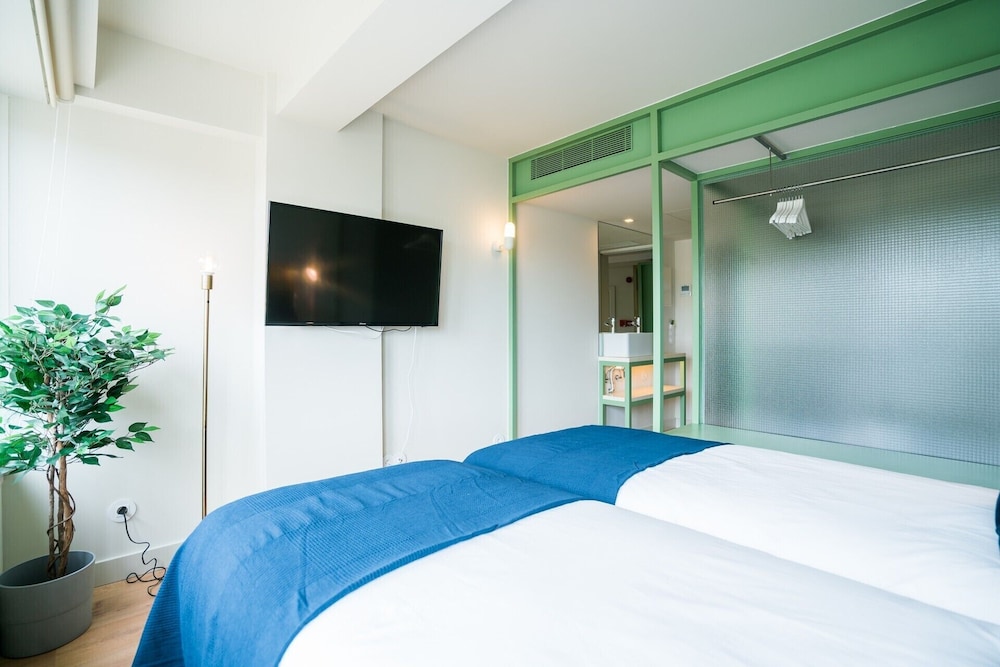 ShortStayFlat - Marques Suites view 5