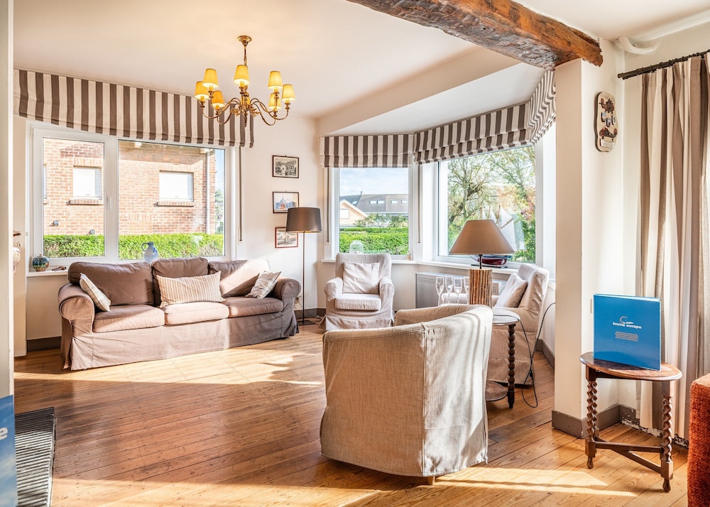 Villa Near Belgian Coast With Sea Views