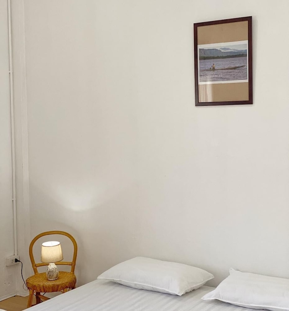 Petit Espace Hostel