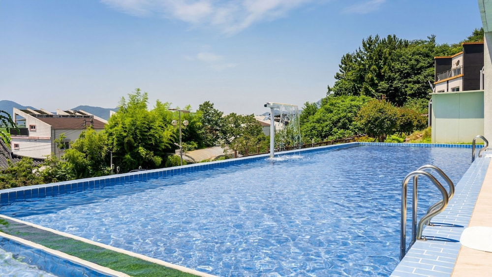 Suncheon The Sky Pool Villa