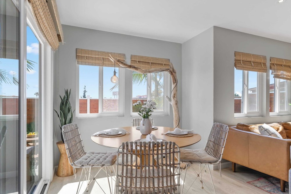 El Camino Surfhouse A by Avantstay Surfside Escape, Walk to Trestles Beach