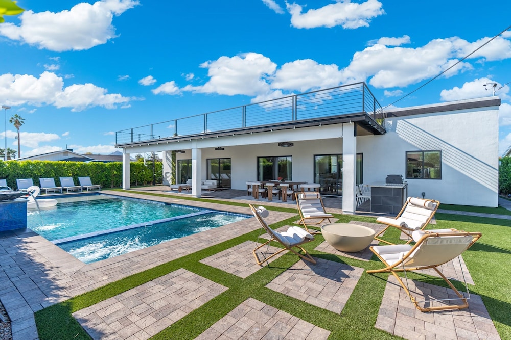 NEW The Casa Privada Experience