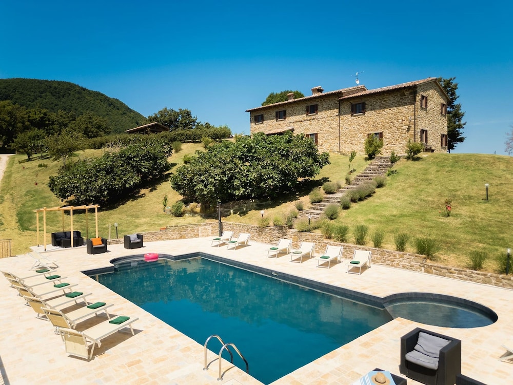 Ca Quattrocchi 10 3 by Marche Holiday Villas