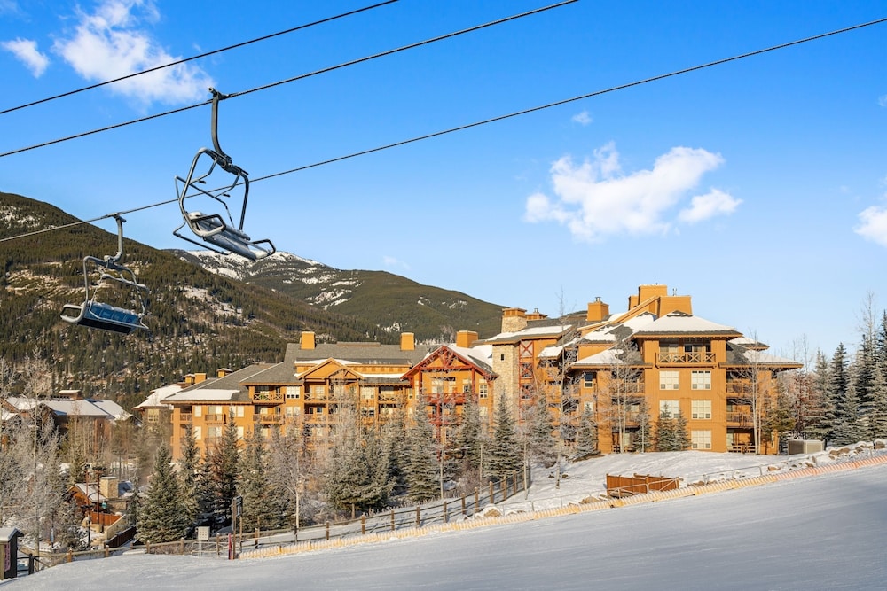 PENTHOUSE in the HEART of Panorama Village | TRUE Ski In/Out | Pools & Hot Tubs - Image 3