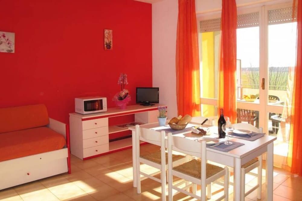 Apartment in Residenza Alberghiera Italia, Luni