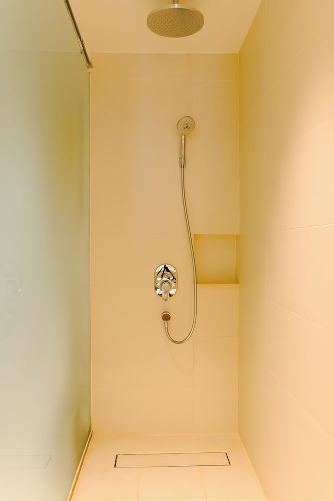 Hotel Residences at Acqua