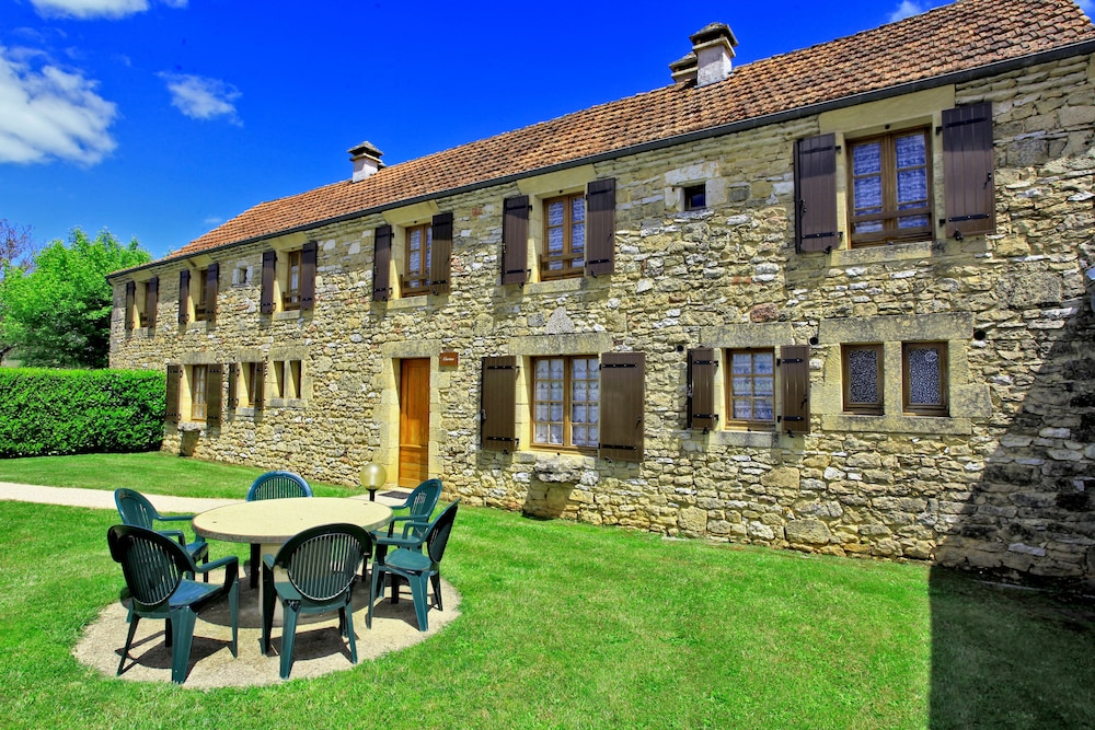 Combas Village De Gites
