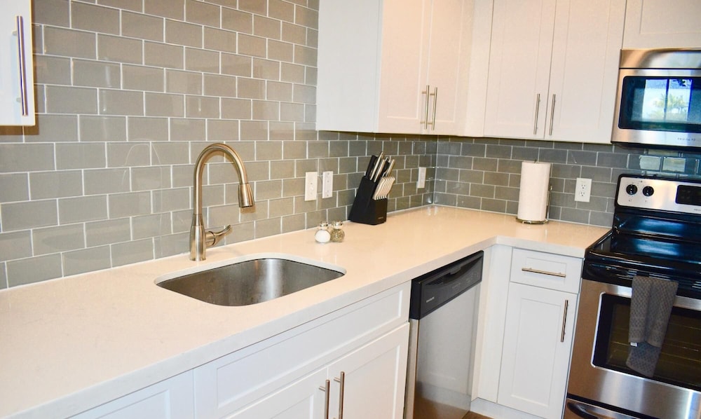 Landing Modern Apartment With Amazing Amenities Id5223 view 4