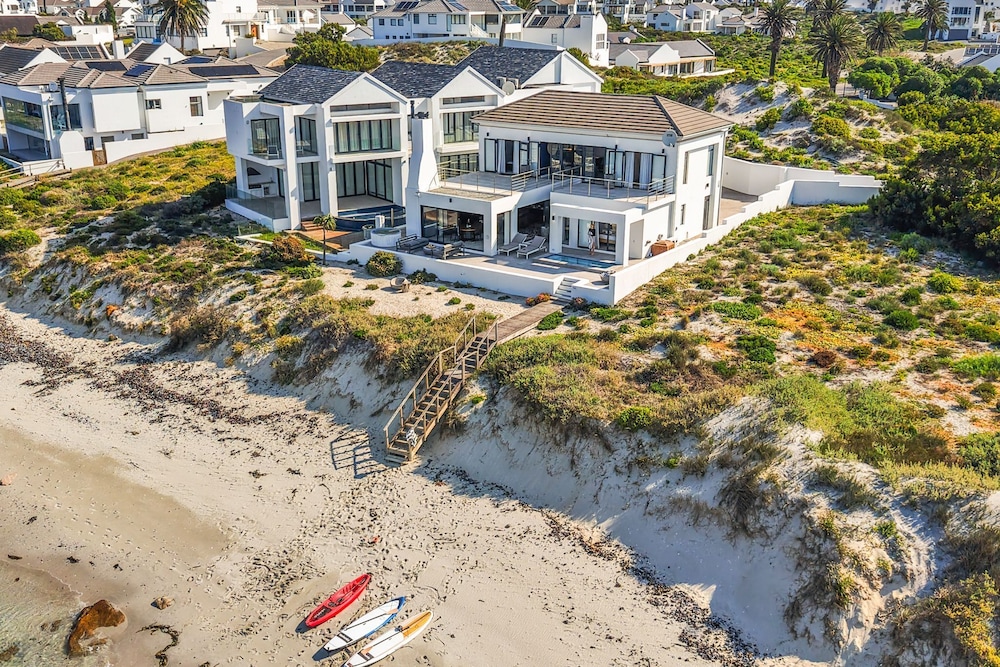 Shelley Point Beach Villa