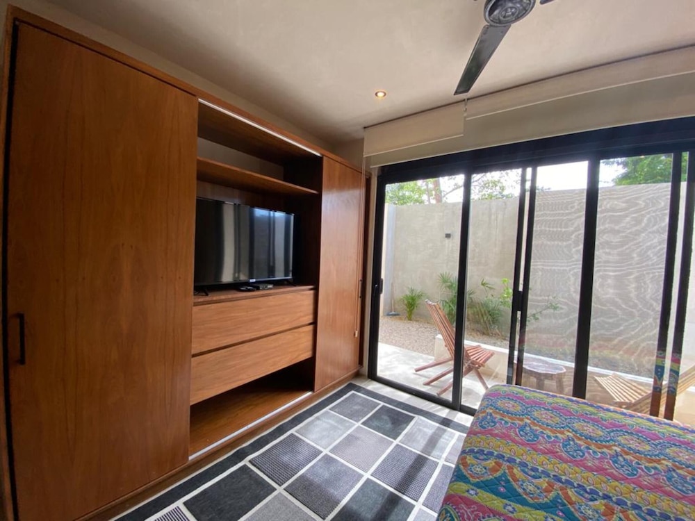Luxury Studios view 5