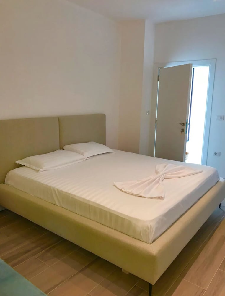 Synergy Room 1