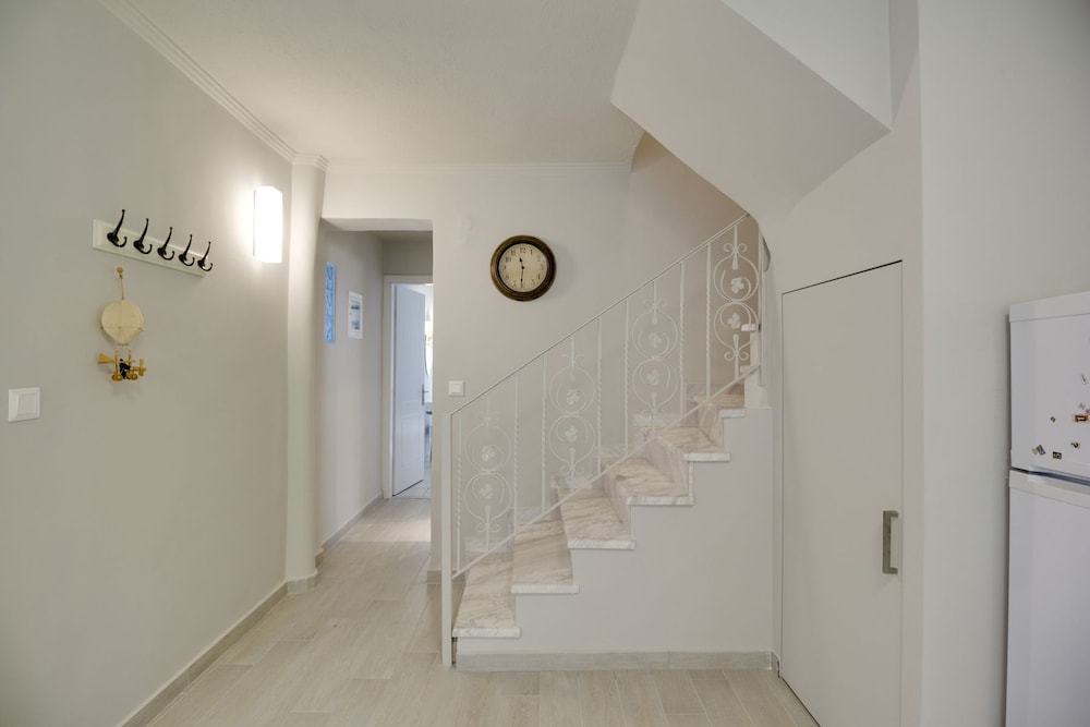 Ekatis House II by Halkidiki Villas