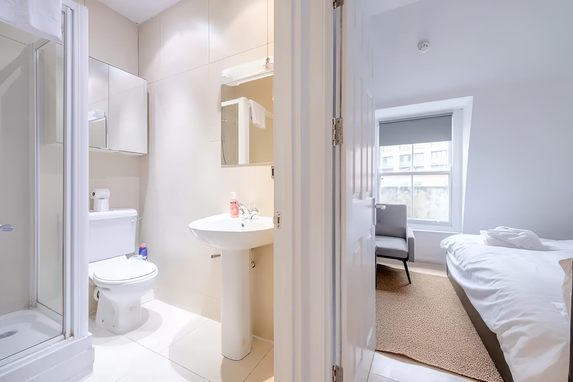 Central & Compact 1BD - 5min Walk to Paddington