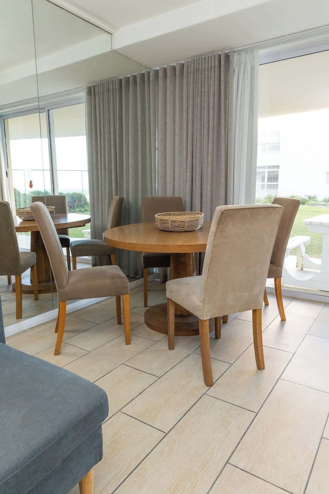 Holiday Apartment Lagoon Beach