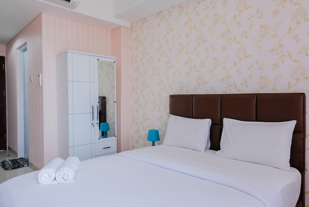 Best Studio Apartment at Springwood Residence
