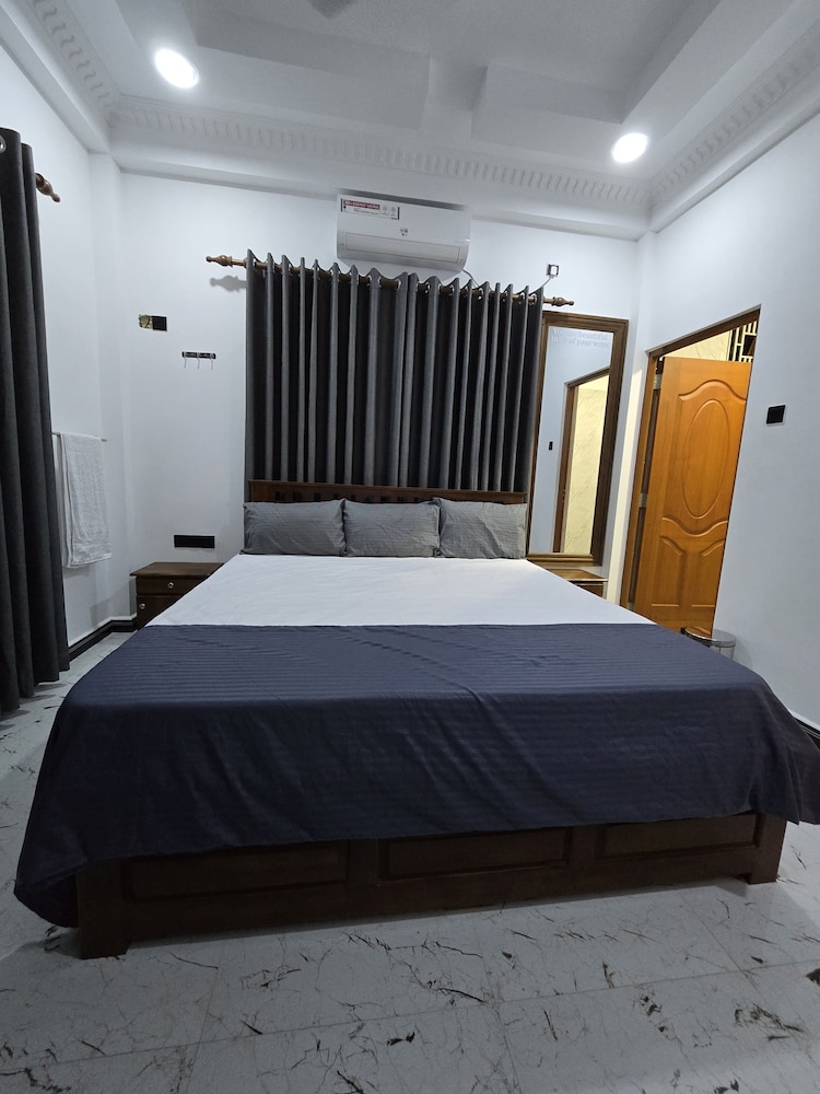 Munril Guest