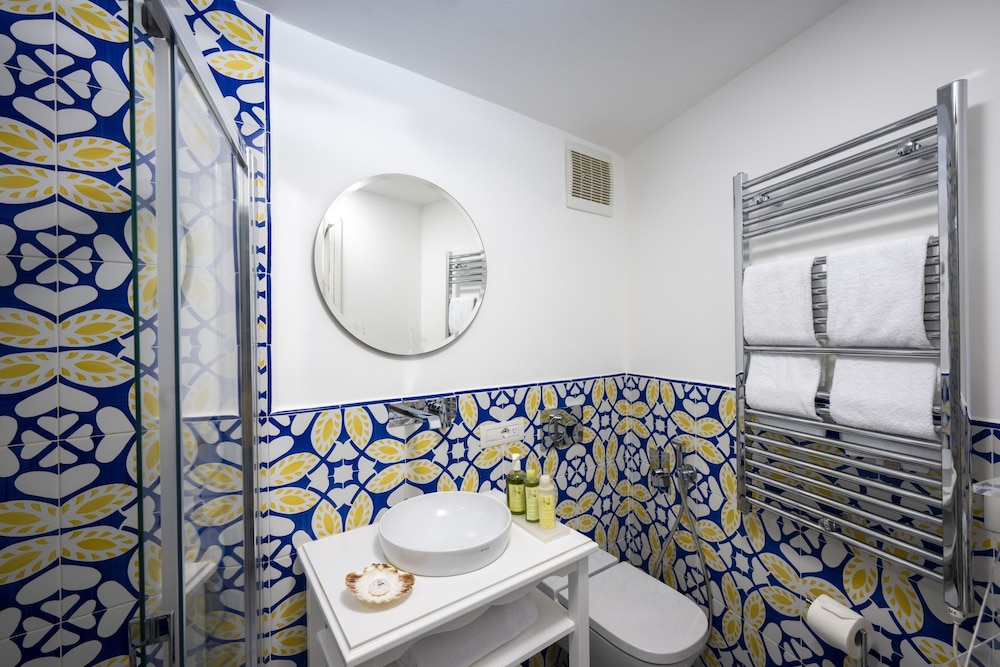 Estate4home - Casetta Arienzo