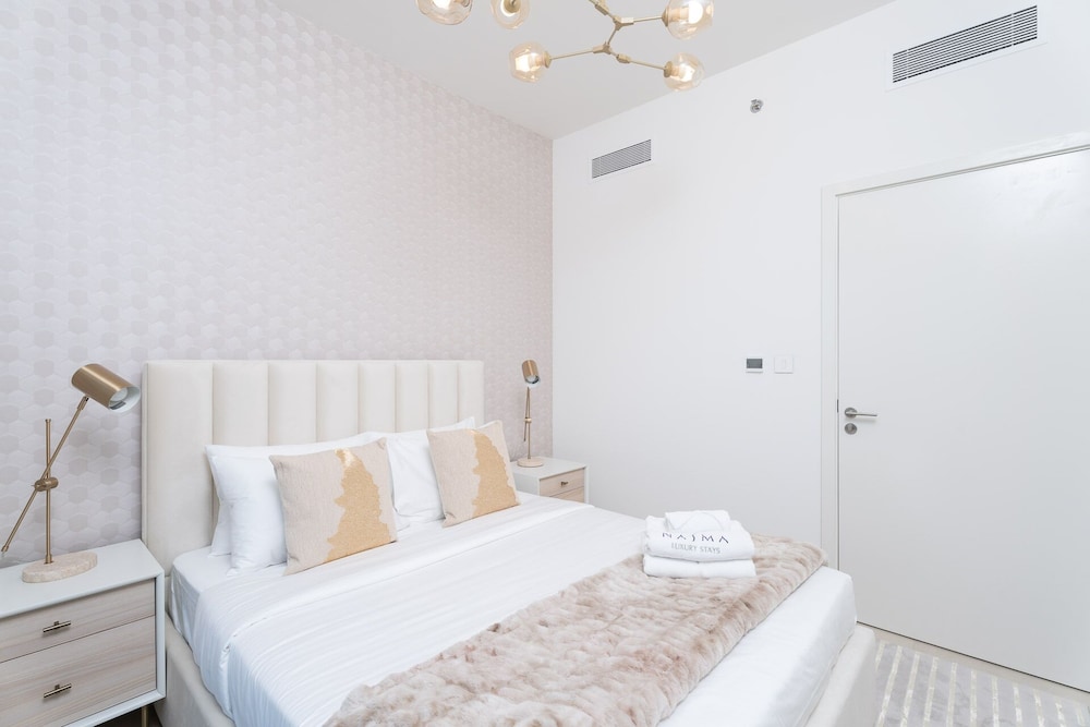 Nasma Holiday Homes - Downtown Views II — hotel room