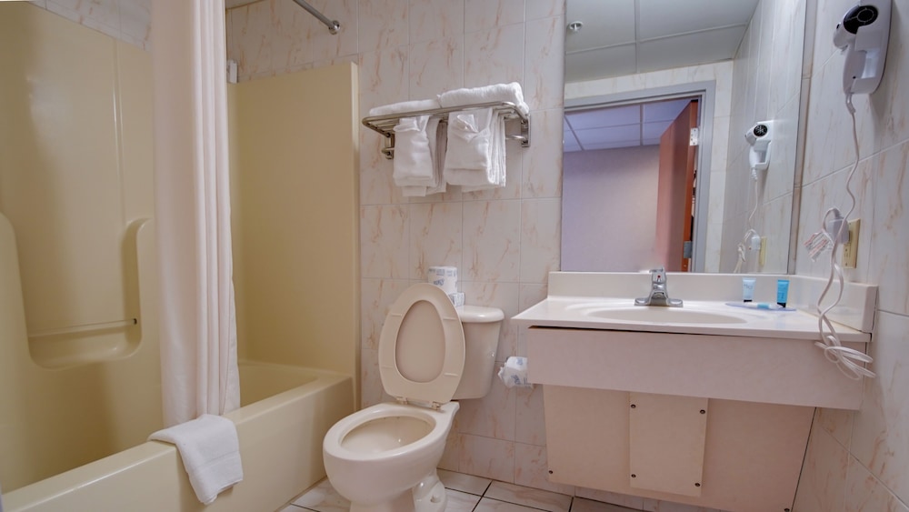 Ocean 1 Hotel and Suites
