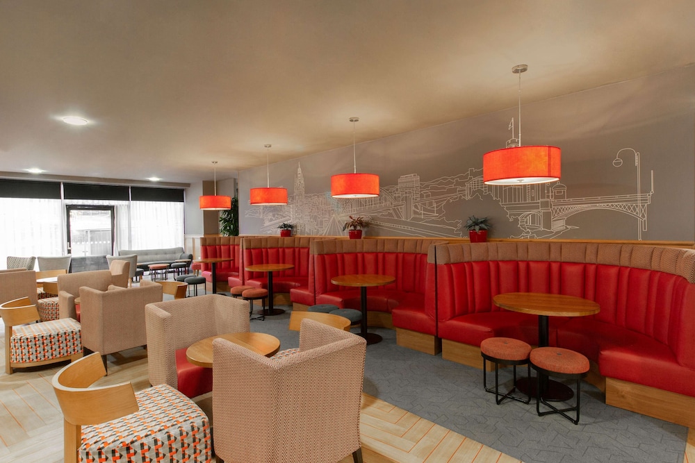 Gateshead Vacations - Ramada Encore by Wyndham Newcastle-Gateshead - Property Image 7