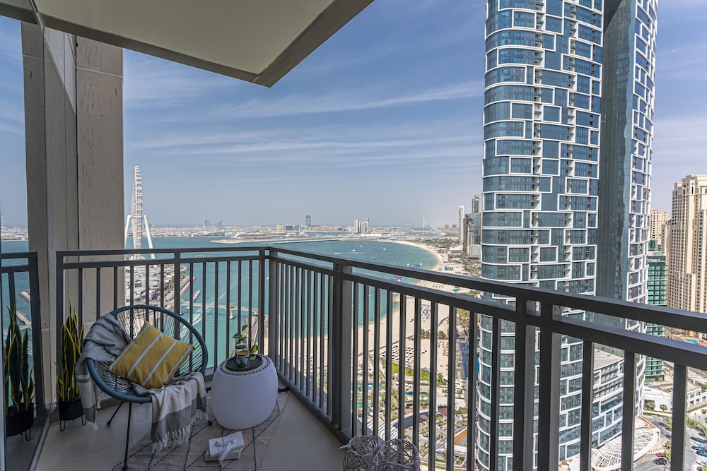 HiGuests - EMAAR 52-42