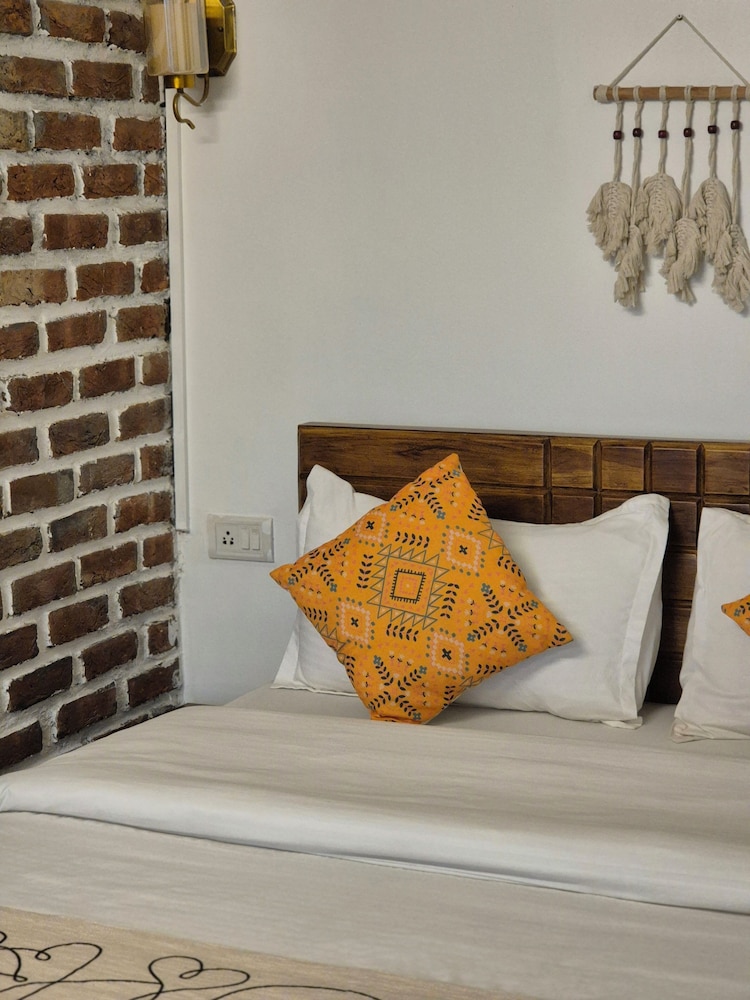 The Coverpage Boutique Stays