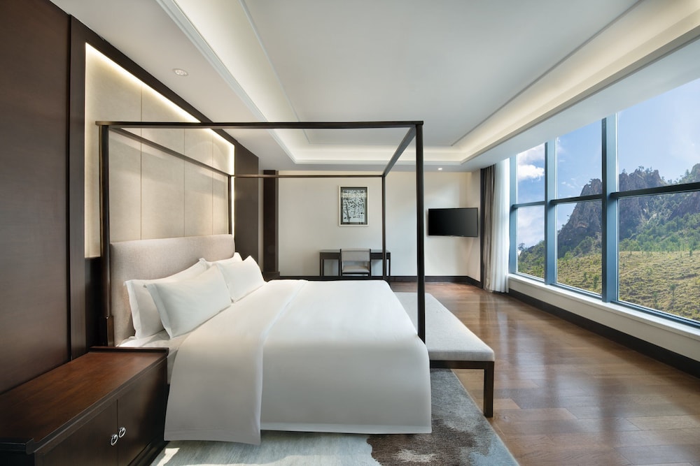 Crowne Plaza Yading by IHG