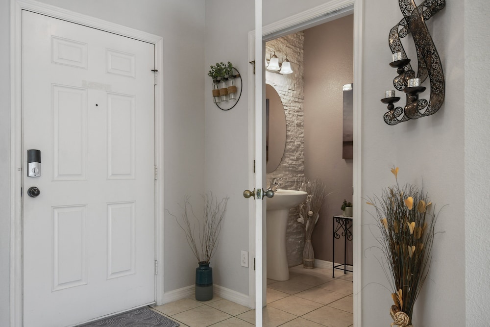 3-bedroom Villa in Bella Vida Resort, Close2disney