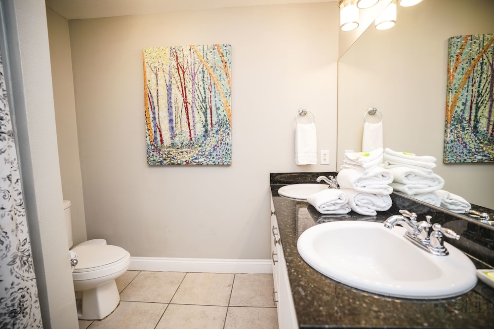 Calypso Beach Resort by Panhandle Getaways