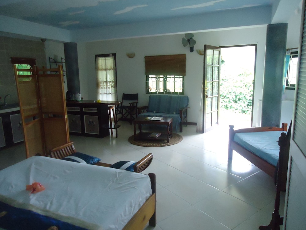 Lemongrass Lodge