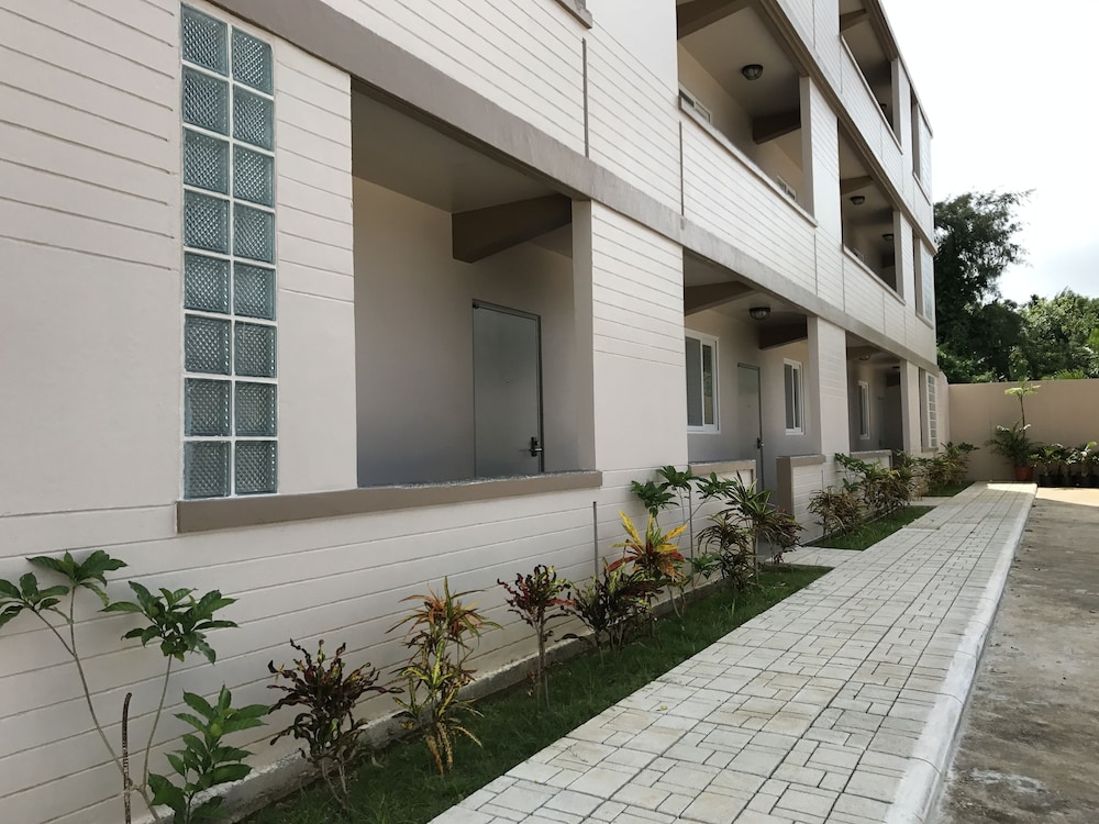 Summit Condominium and Hotel