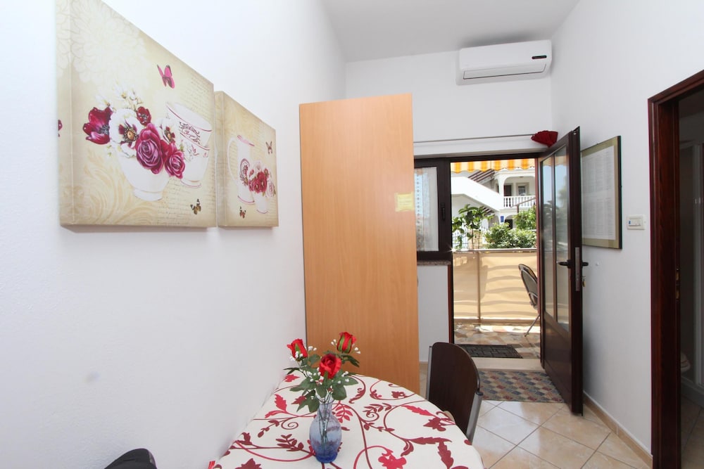 Guests House Lea