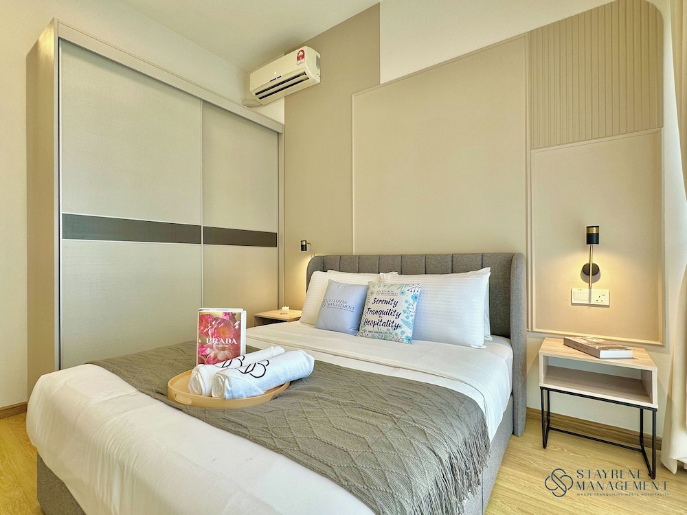 Country Garden Danga Bay Sea View Homestay by Stayrene
